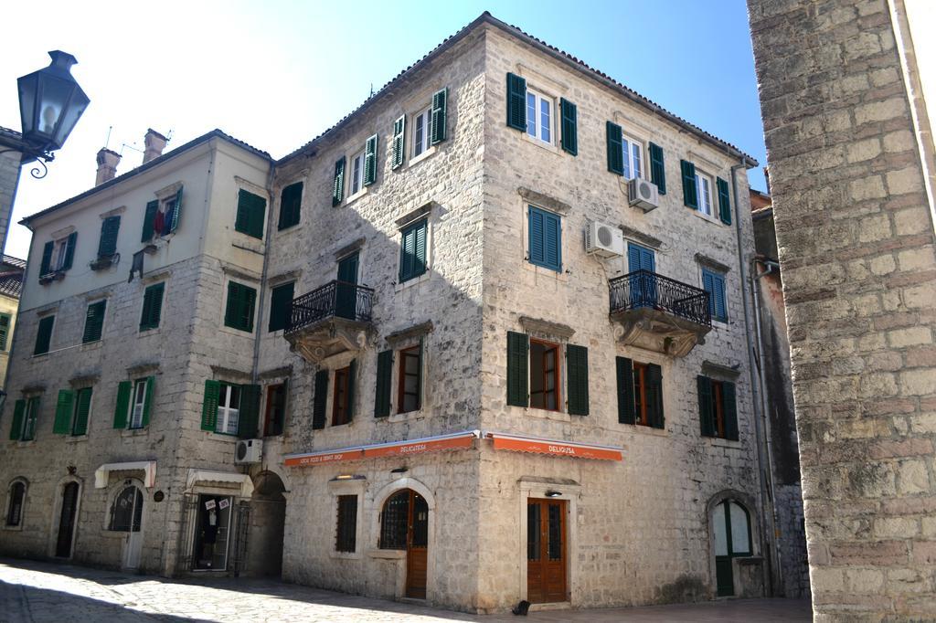 La Dolce Vita Apartments Cattaro Esterno foto